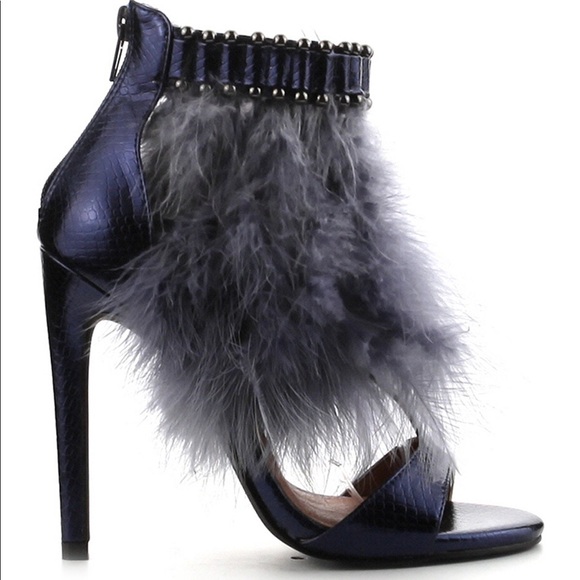 cape robbin feather heel